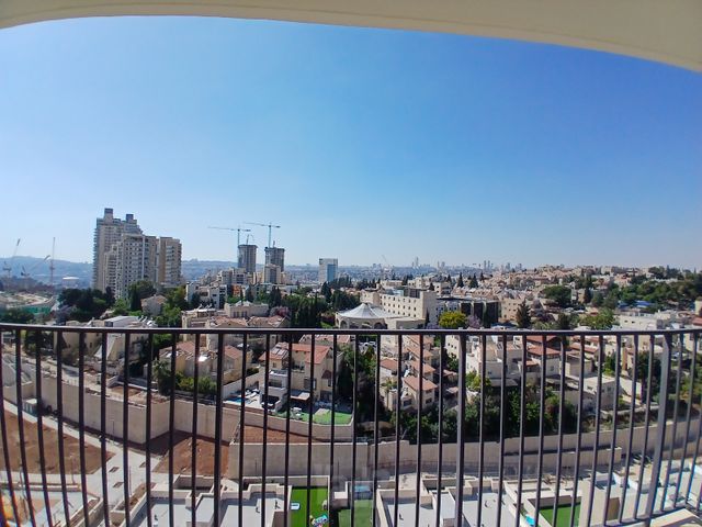 יצחק ארנסט נבנצל 1