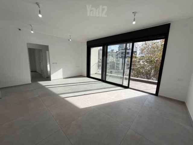 דירה למכירה בתל אביב יפו (תיווך) — 2