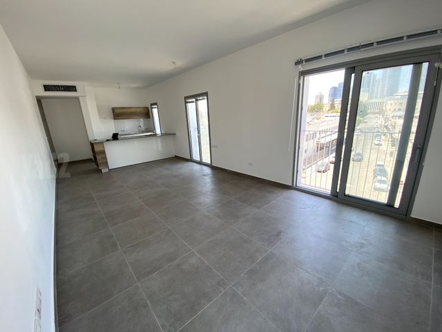 דירה להשכרה בתל אביב יפו (תיווך) — 2