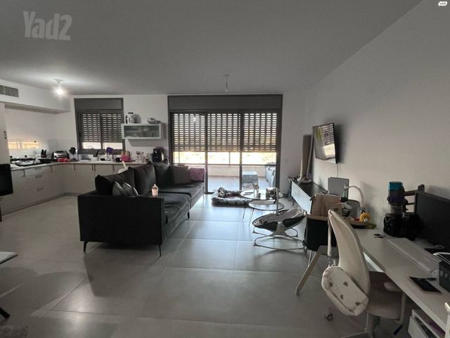 ליאון בלום 