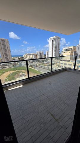 ז'בוטינסקי 71