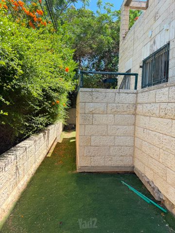 דירת גן להשכרה בירושלים (תיווך) — 2