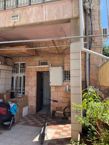 דירת גן להשכרה בירושלים (תיווך) — 2