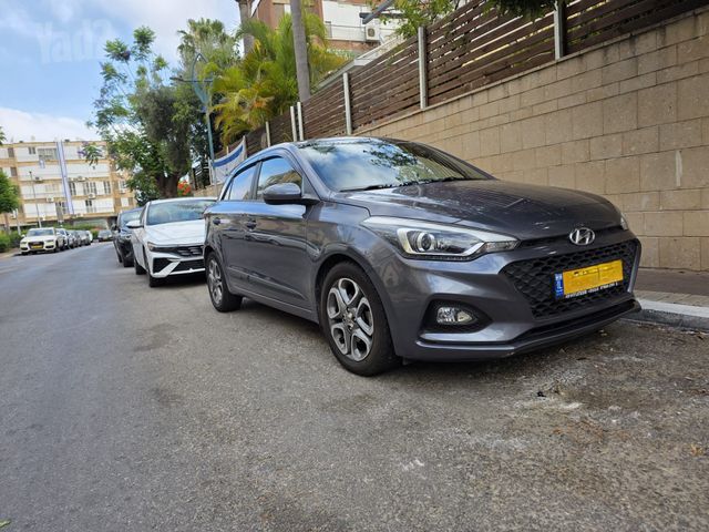 מודעת רכב יונדאי i20