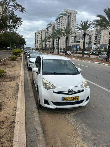 מודעת רכב טויוטה ורסו-S