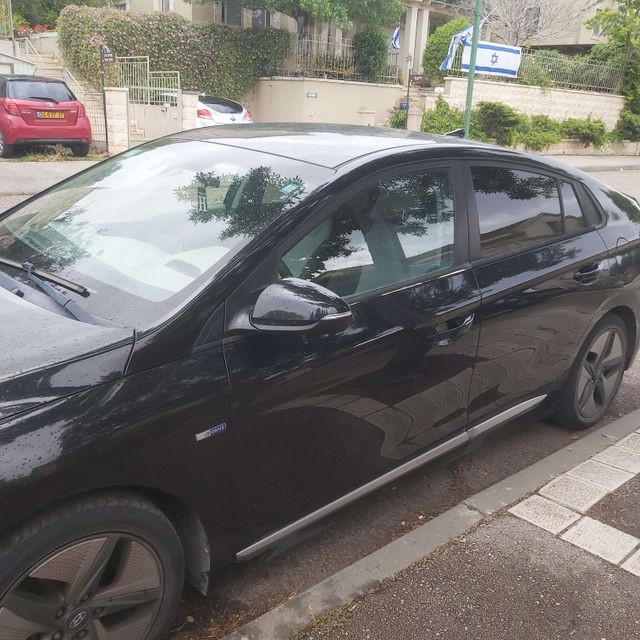 מודעת רכב יונדאי איוניק