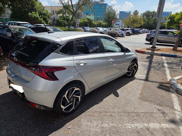 מודעת רכב יונדאי i20