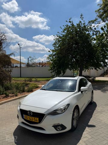 מודעת רכב מאזדה 3