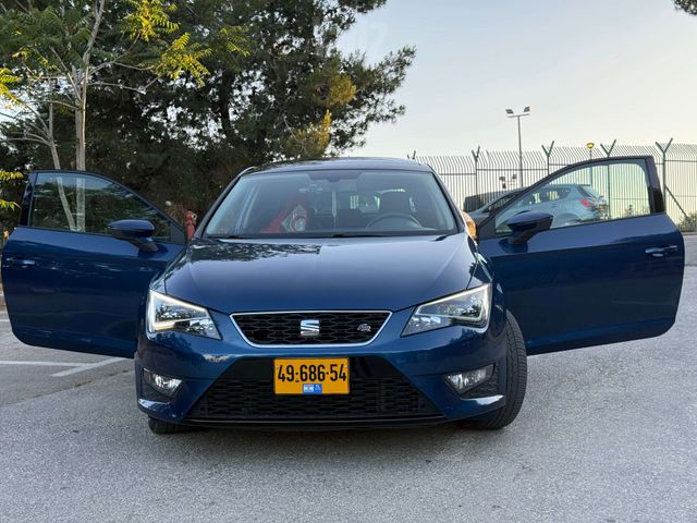מודעת רכב סיאט לאון