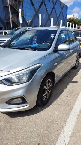 מודעת רכב יונדאי i20