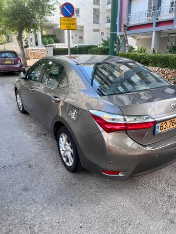 מודעת רכב טויוטה קורולה