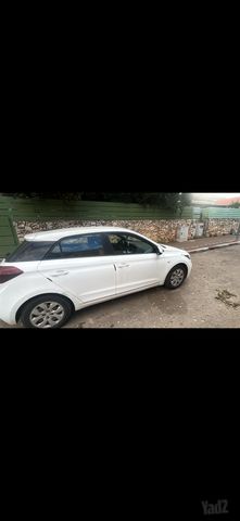 מודעת רכב יונדאי i20