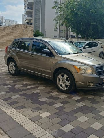 מודעת רכב דודג' קאליבר