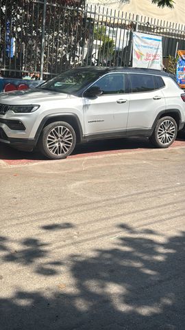 מודעת רכב ג'יפ קומפאס