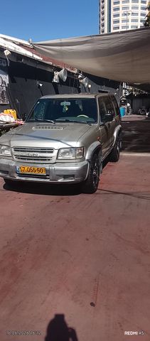 מודעת רכב איסוזו טרופר