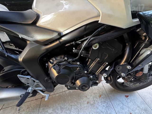מודעת רכב הונדה HORNET1000