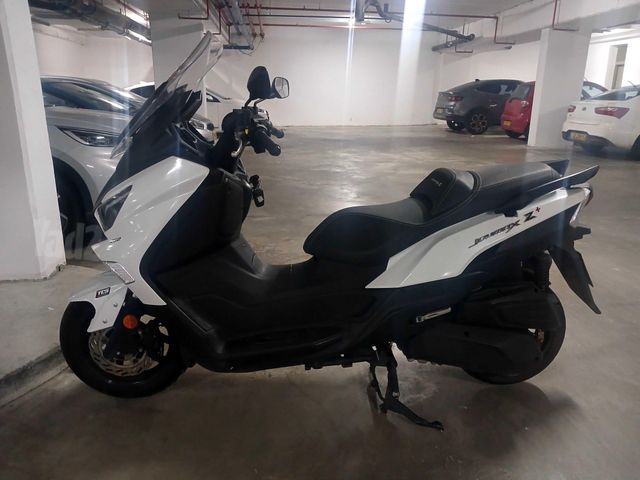 מודעת רכב סאן יאנג ג'וי-מקס 250 XI