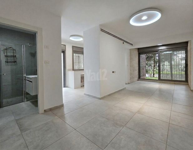 דירת גן למכירה בירושלים — 2
