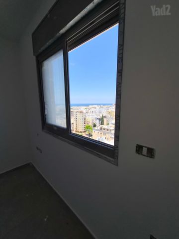 שדרות חיים וייצמן 48