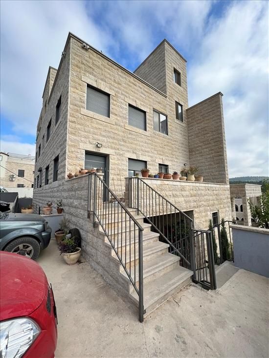 התמר 28
