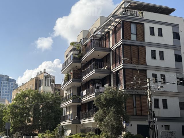 צפת 8
