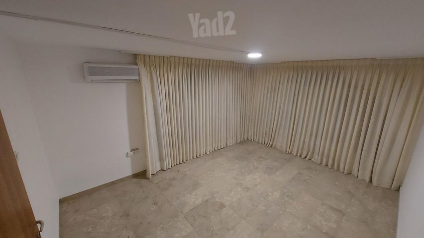 המגינים 20