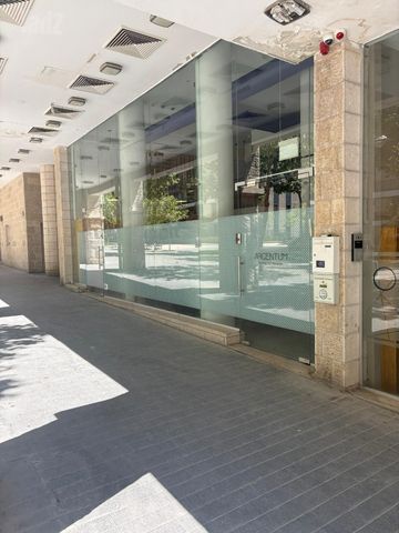 אבא אבן 2