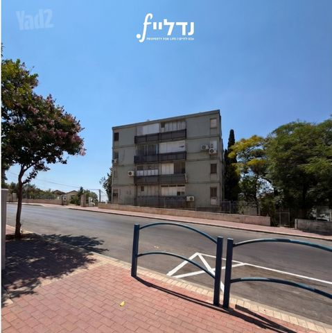 המעפילים 16
