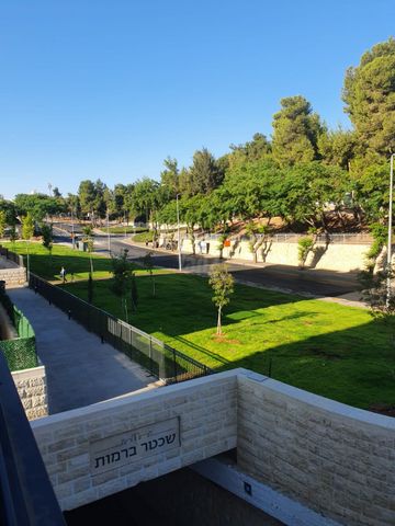 דירה למכירה בירושלים (תיווך) — 2