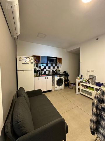 תמונה 2 של דירת 4 חדרים להשכרה בחיפה