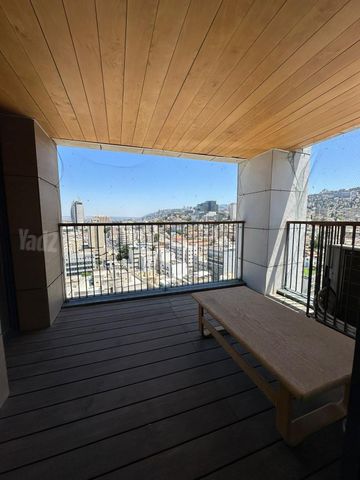 דירה, שער פלמר, תחנת רכבת השמונה, חיפה
