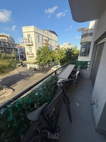 דירה להשכרה בתל אביב יפו (תיווך) — 2
