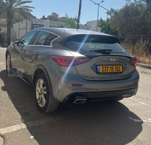 מודעת רכב אינפיניטי Q30