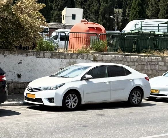 מודעת רכב טויוטה קורולה