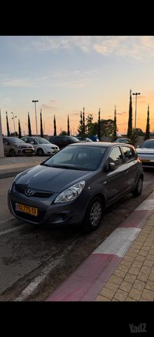 מודעת רכב יונדאי i20