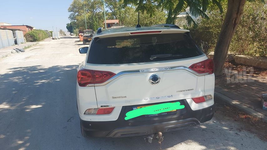 מודעת רכב סאנגיונג קורנדו