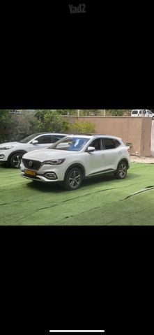 מודעת רכב אם ג'י EHS PHEV
