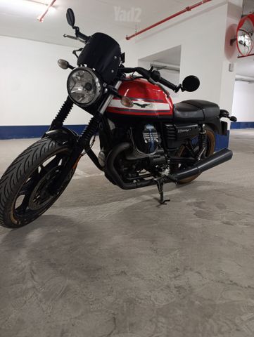מודעת רכב מוטוגוצי V7 Stone ABS