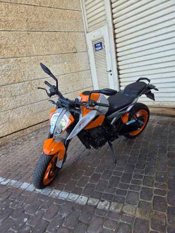 מודעת רכב KTM Naked Duke 790