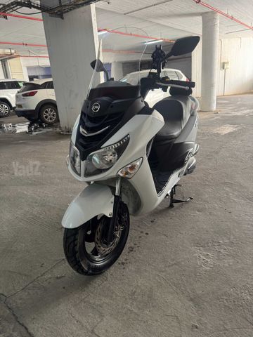מודעת רכב סאן יאנג ג'וי רייד 200