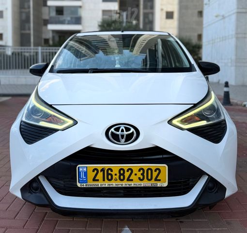 מודעת רכב טויוטה אייגו