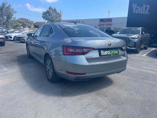 מודעת רכב סקודה סופרב 1