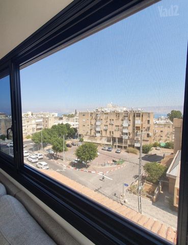 ביאליק 16