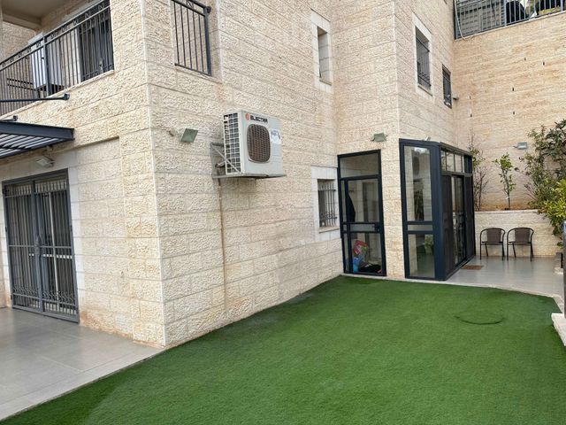 בית פרטי/ קוטג' למכירה בירושלים — 2