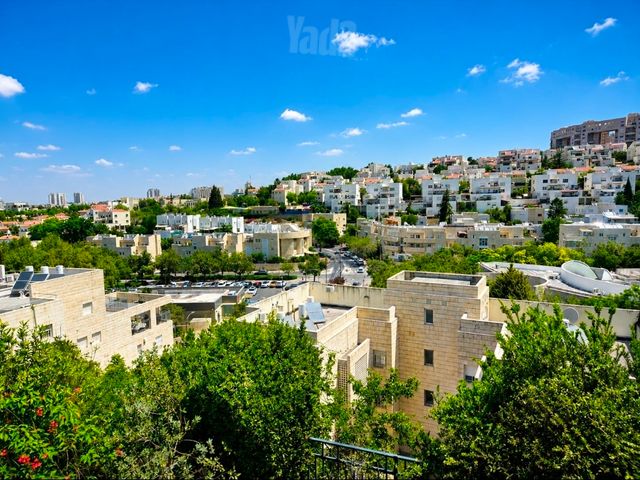 יהודה 93