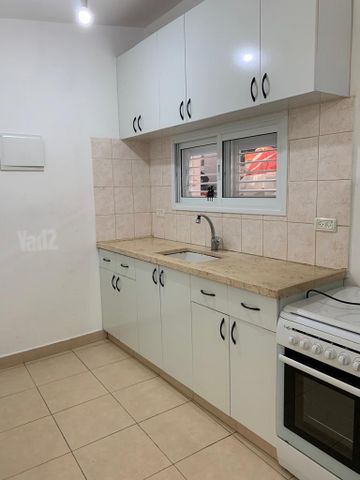 יחידת דיור להשכרה בתל אביב יפו — 4