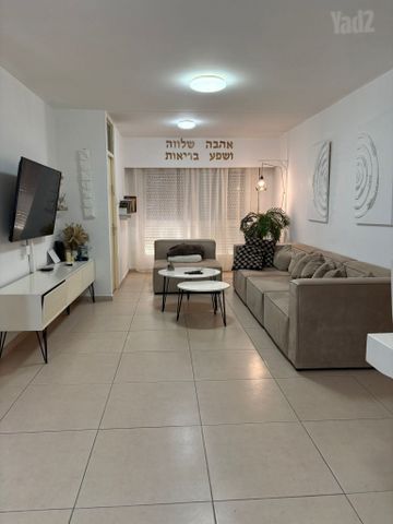 יצחק שדה 35