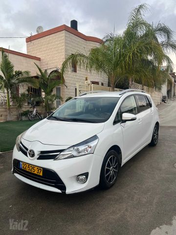 מודעת רכב טויוטה ורסו