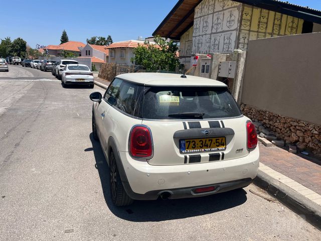 מודעת רכב מיני קופר