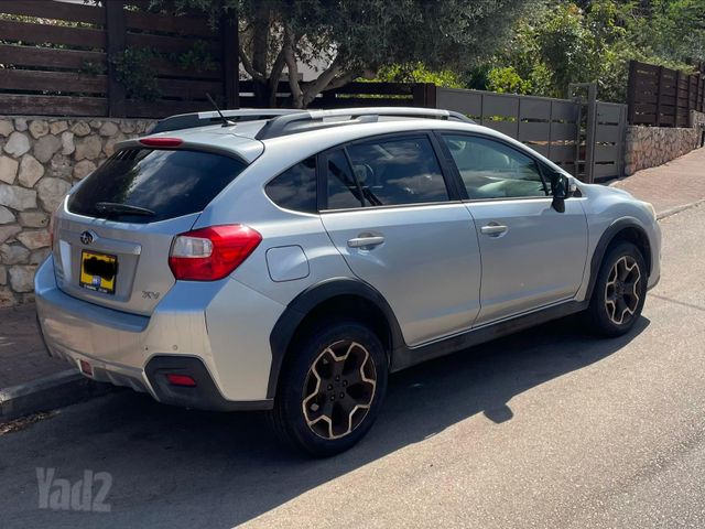 מודעת רכב סובארו XV